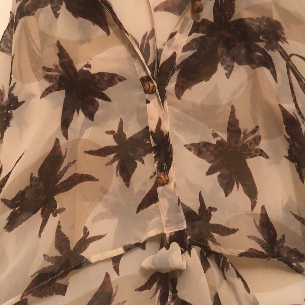 crop top - Picture 2 of 3